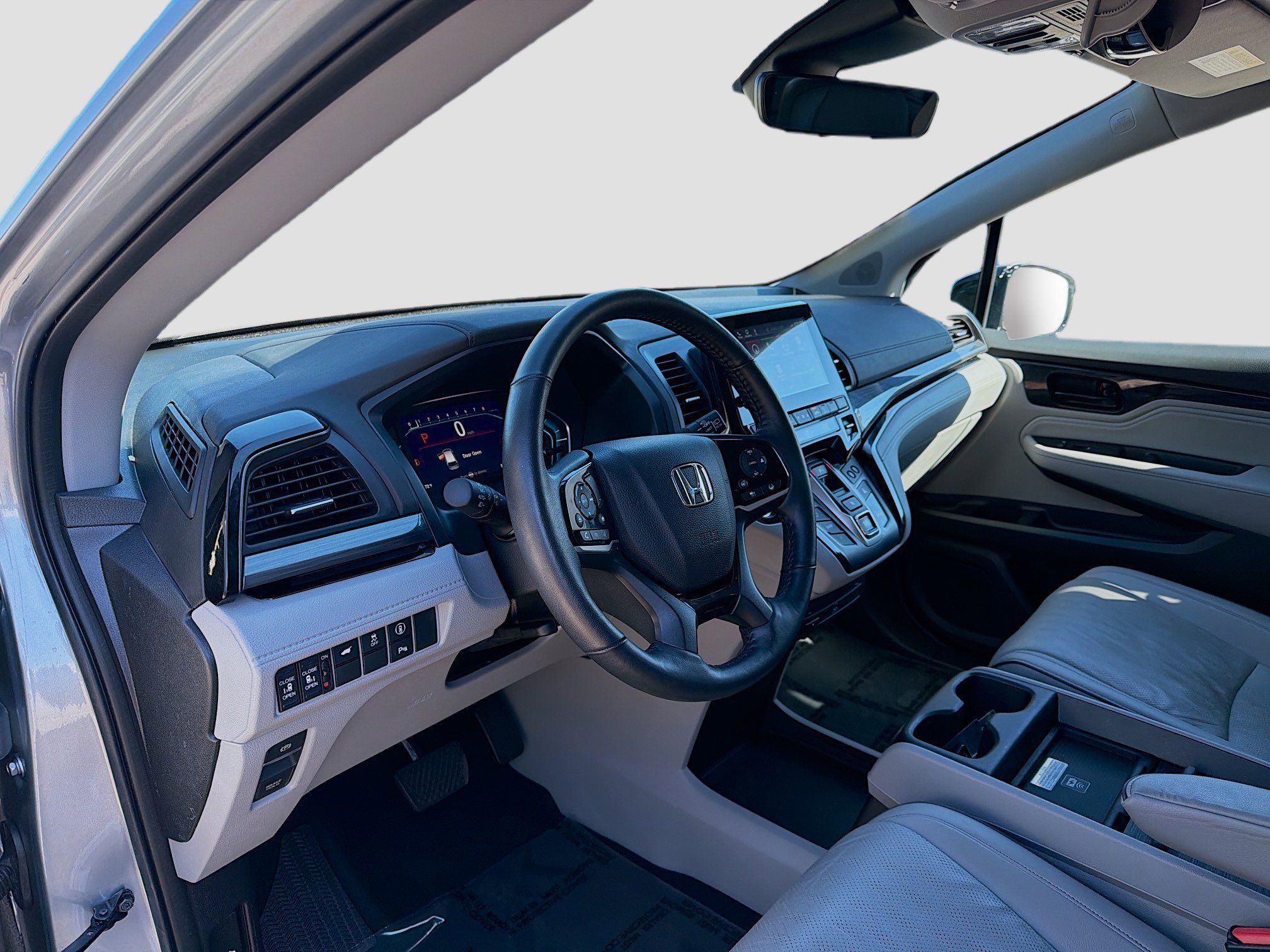 Used 2023 Honda Odyssey Elite image 9