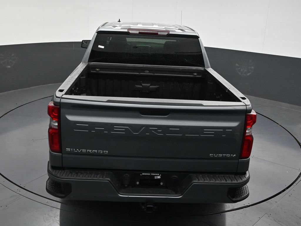 Used 2022 Chevrolet Silverado 1500 Custom w/ Safety Confidence Package AWD/4WD image 18