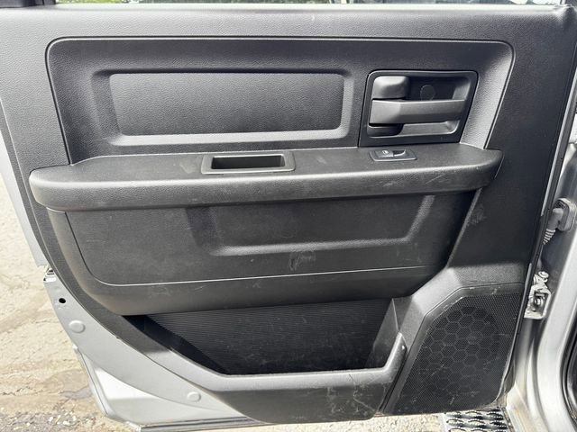 Used 2022 RAM 5500 Tradesman w/ Chrome Appearance Group AWD/4WD image 17