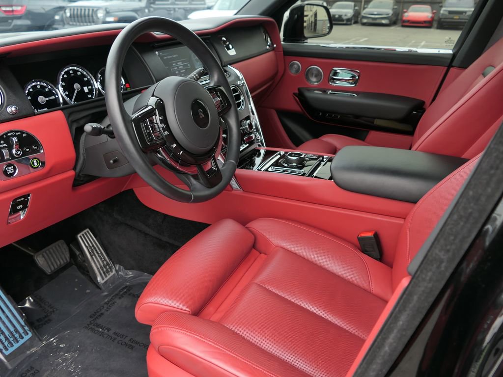Used 2022 Rolls-Royce Cullinan image 10