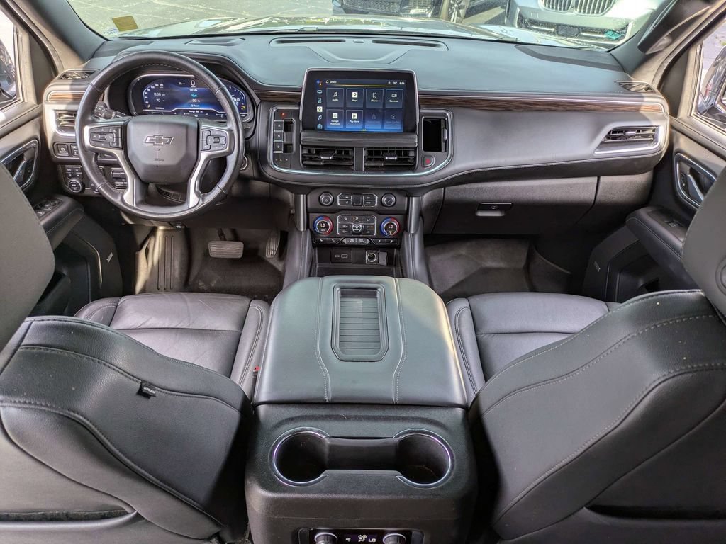 Used 2022 Chevrolet Tahoe Z71 w/ Z71 Off-Road Package AWD/4WD image 17