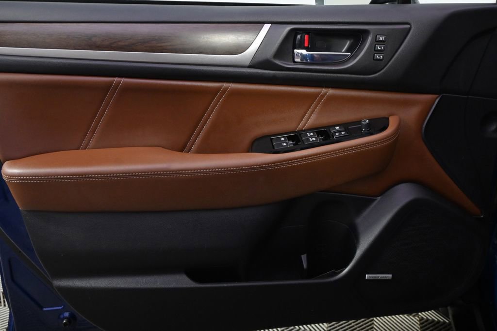 Used 2017 Subaru Outback 3.6R Touring w/ Popular Package #5A image 21