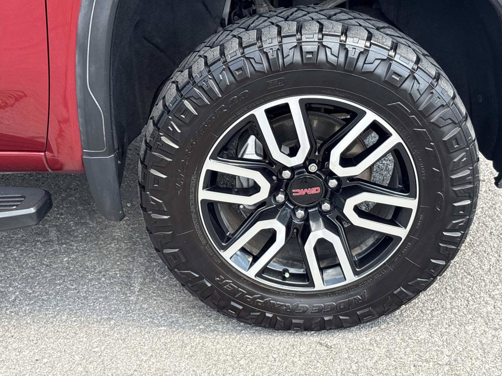 Used 2019 GMC Sierra 1500 AT4 w/ AT4 Premium Package AWD/4WD image 10