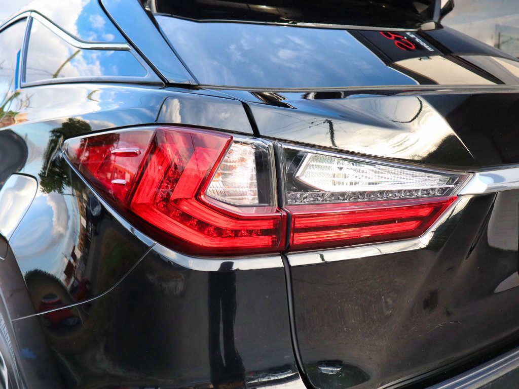 Used 2019 Lexus RX 450h AWD image 12