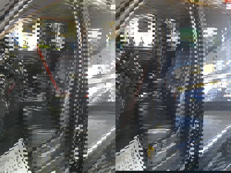 Used 2009 Cadillac Escalade EXT image 9