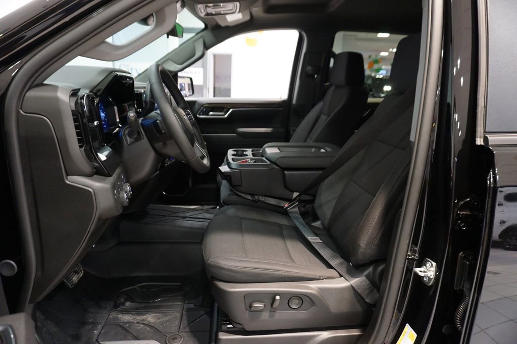 New 2026 Chevrolet Silverado 1500 Custom Trail Boss image 9