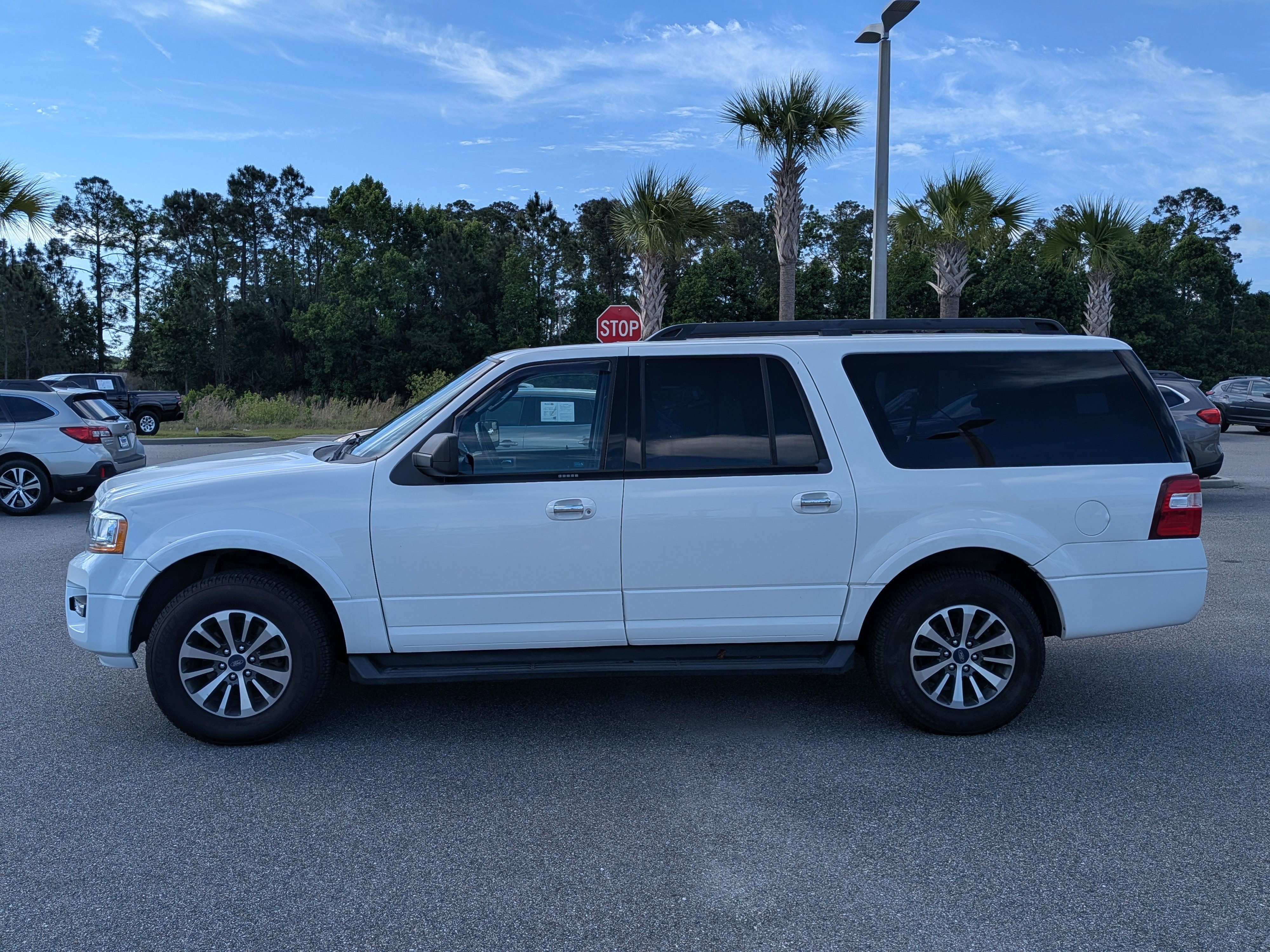 Used 2017 Ford Expedition EL XLT w/ Equipment Group 201A image 7