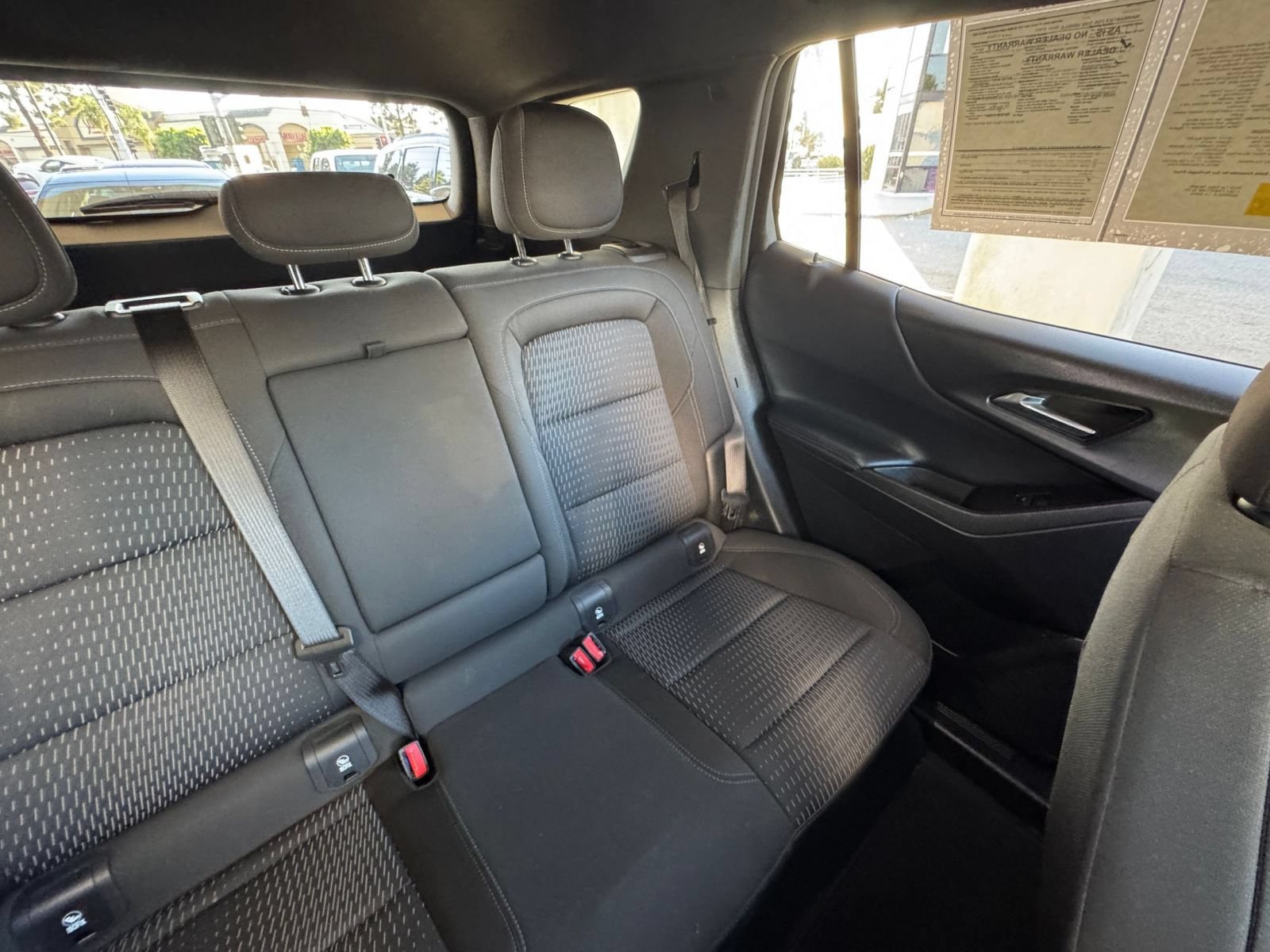 Used 2025 Chevrolet Equinox LT FWD image 37