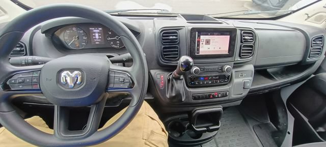 Used 2023 RAM ProMaster 2500 FWD image 3