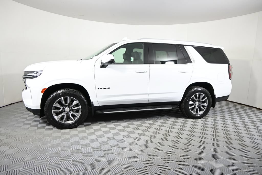 Used 2022 Chevrolet Tahoe LT w/ Luxury Package AWD/4WD image 2