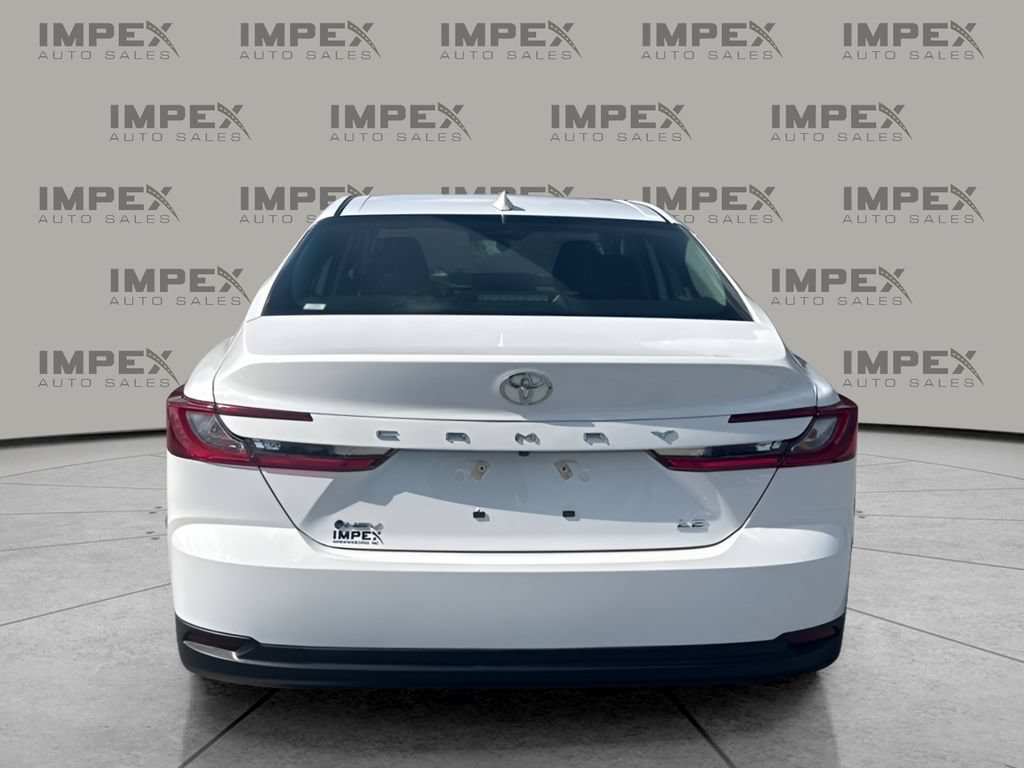 Used 2025 Toyota Camry LE FWD image 4