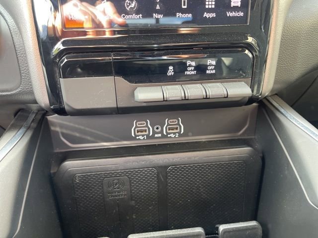 Used 2025 RAM 1500 Big Horn AWD/4WD image 22