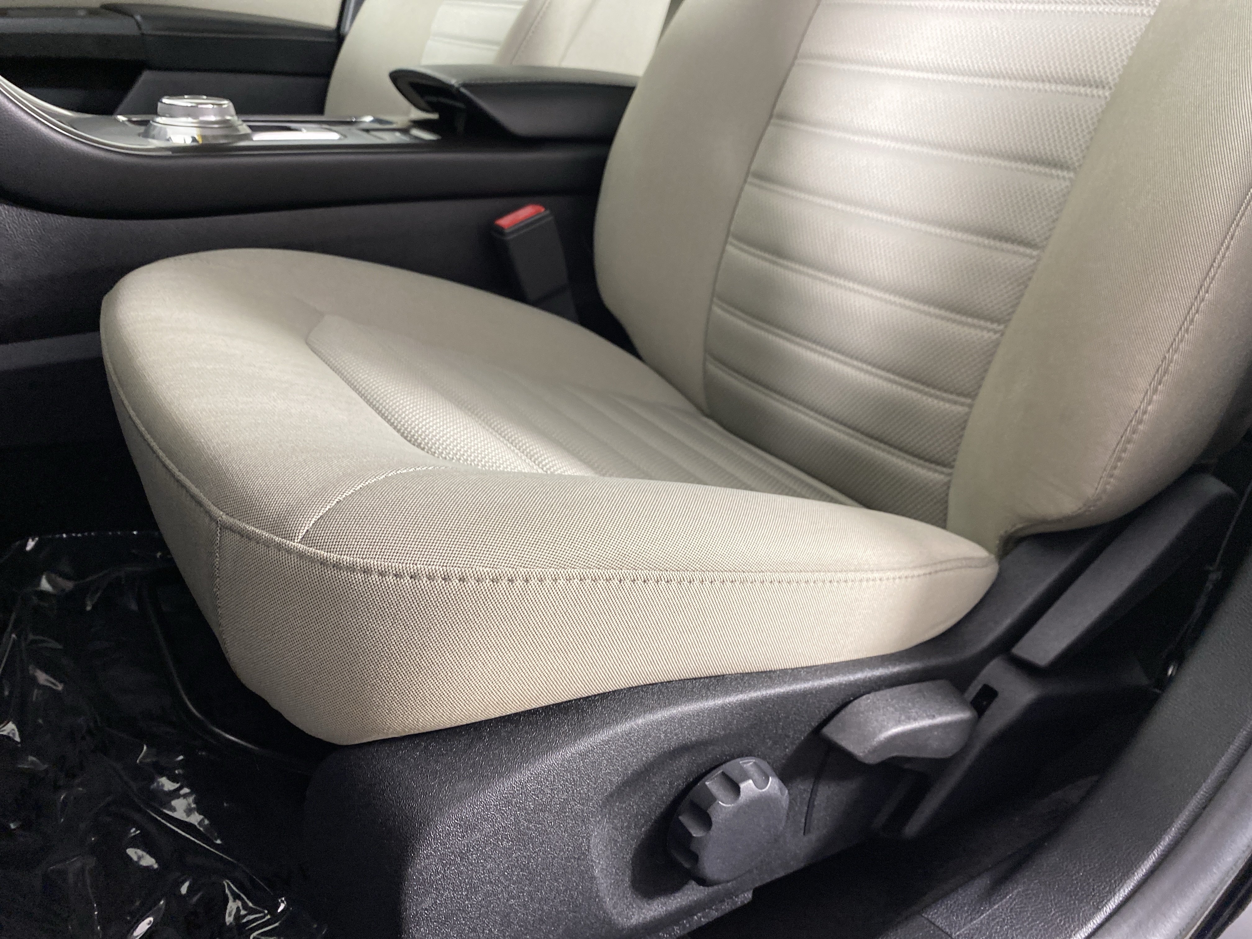 Used 2018 Ford Fusion S FWD image 16