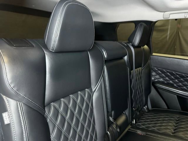 Used 2024 Mitsubishi Outlander SEL AWD/4WD image 19