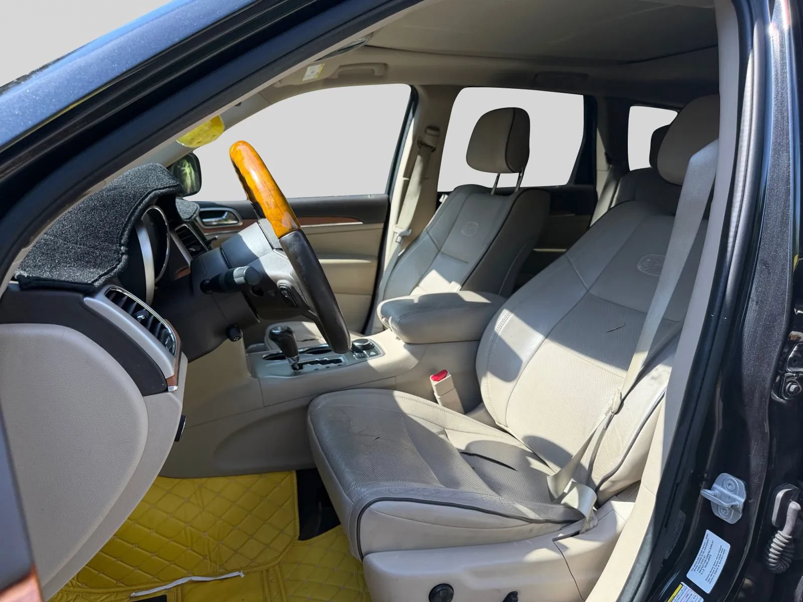 Used 2012 Jeep Grand Cherokee Overland AWD/4WD image 10