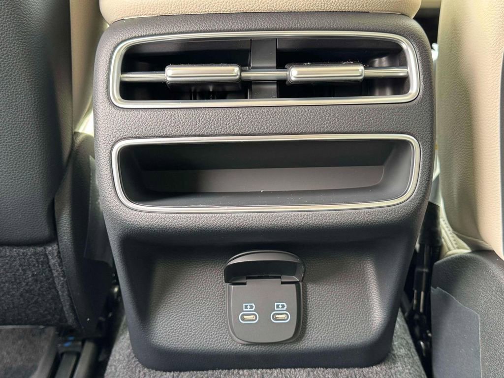 New 2026 Genesis GV70 2.5T Advanced AWD/4WD image 12