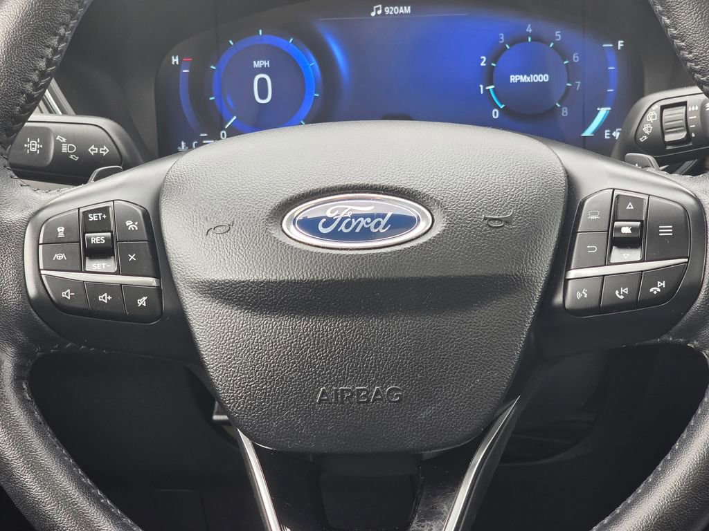 Used 2020 Ford Escape Titanium AWD/4WD image 17
