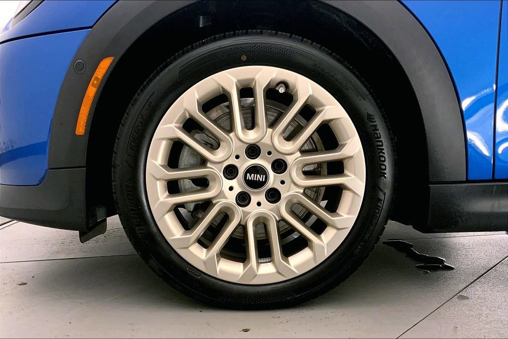 Certified 2025 MINI Cooper S image 8