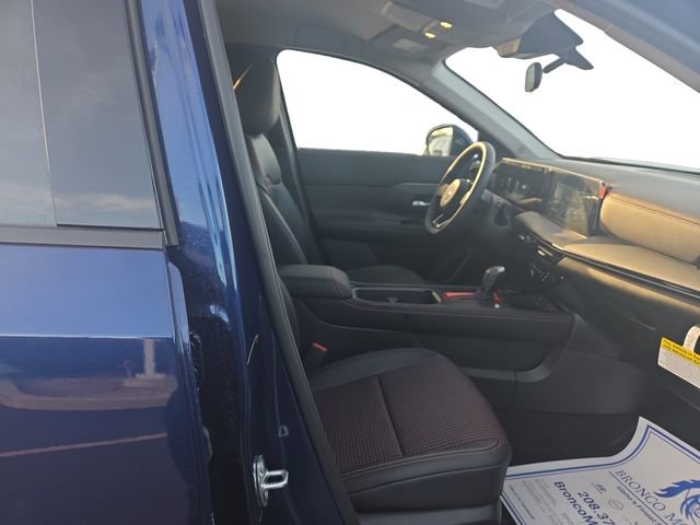 New 2025 Nissan Kicks SR image 15