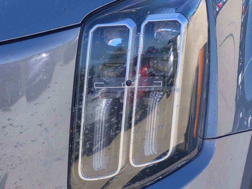 Used 2025 Kia Telluride S AWD/4WD image 9