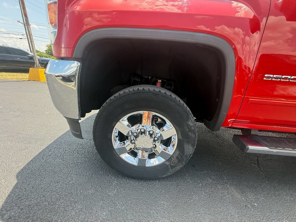 Used 2018 GMC Sierra 3500 SLE w/ SLE Preferred Package AWD/4WD image 10