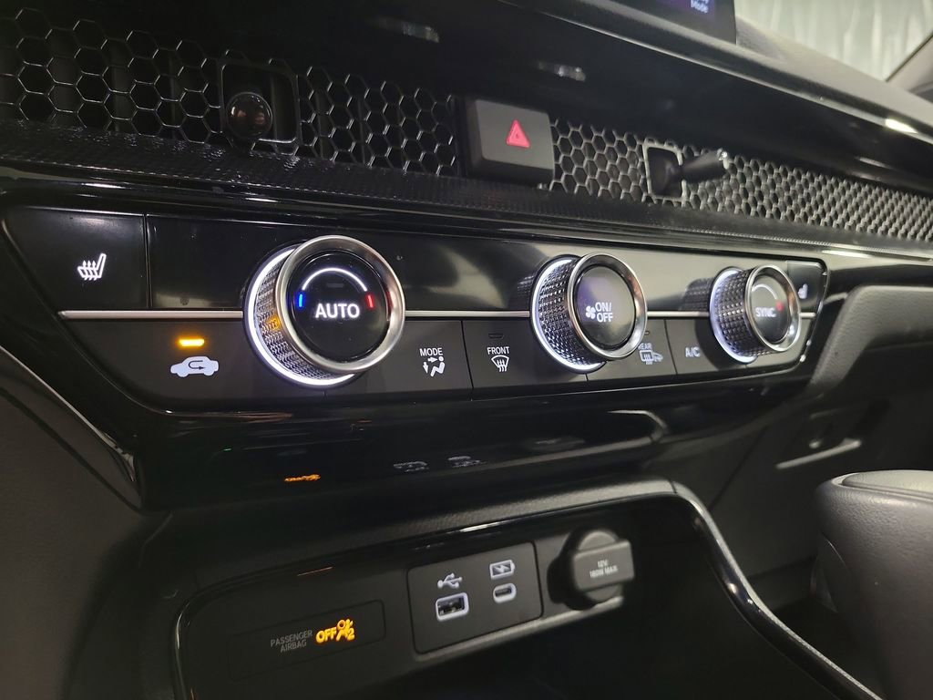 Used 2025 Honda CR-V Sport Touring image 17