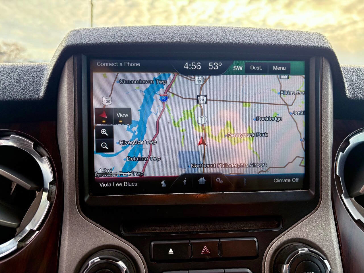 Used 2015 Ford F350 Lariat image 32