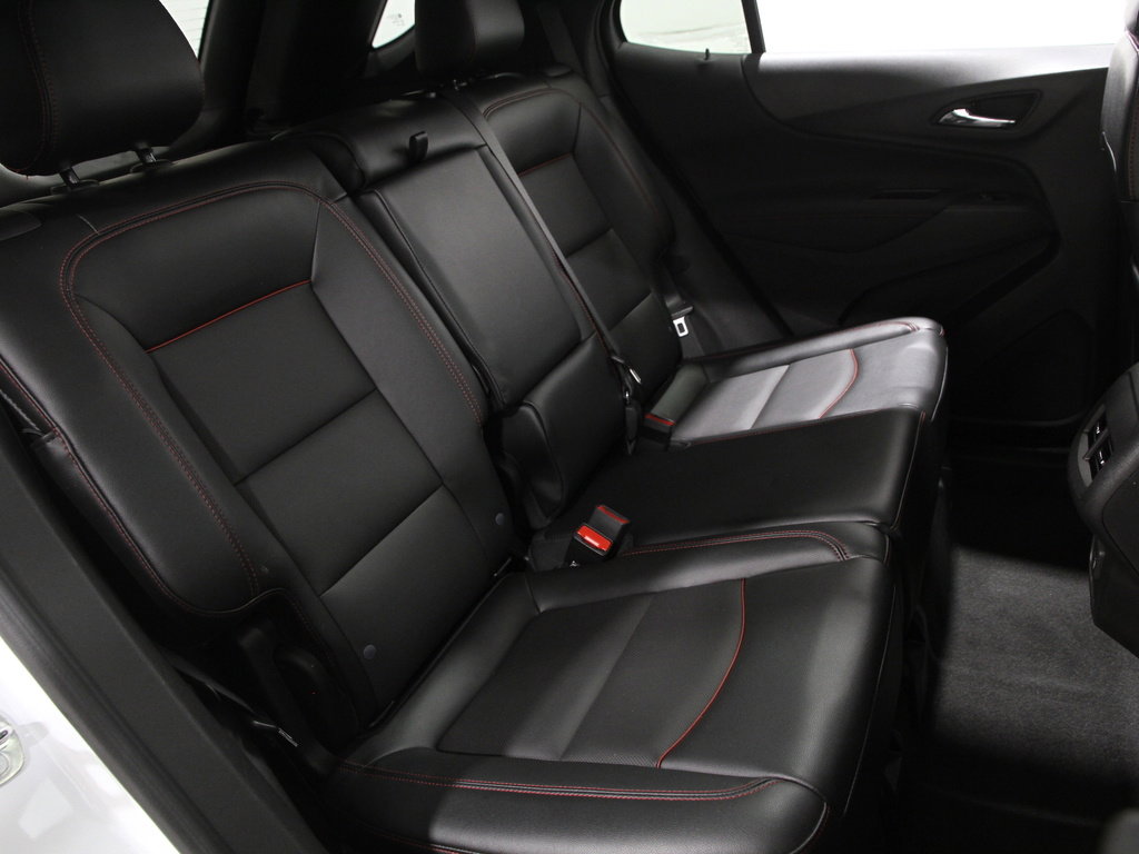 Used 2023 Chevrolet Equinox RS w/ RS Leather Package image 16