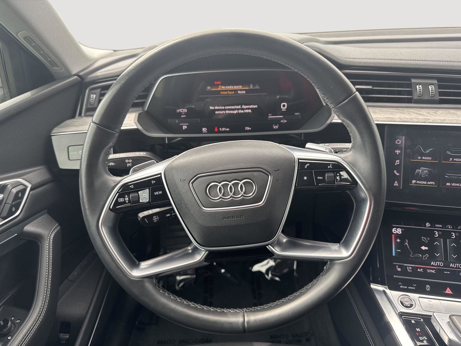 Used 2023 Audi e-tron Premium Plus w/ Premium Plus Package AWD/4WD image 21
