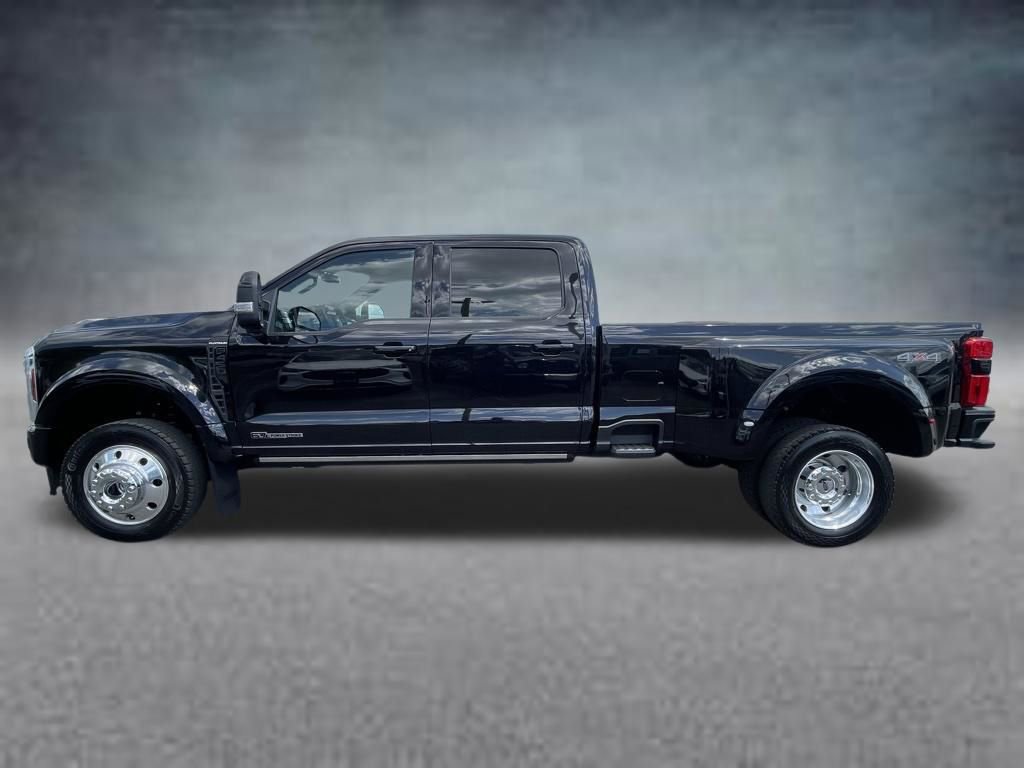 Used 2025 Ford F450 Platinum AWD/4WD image 2