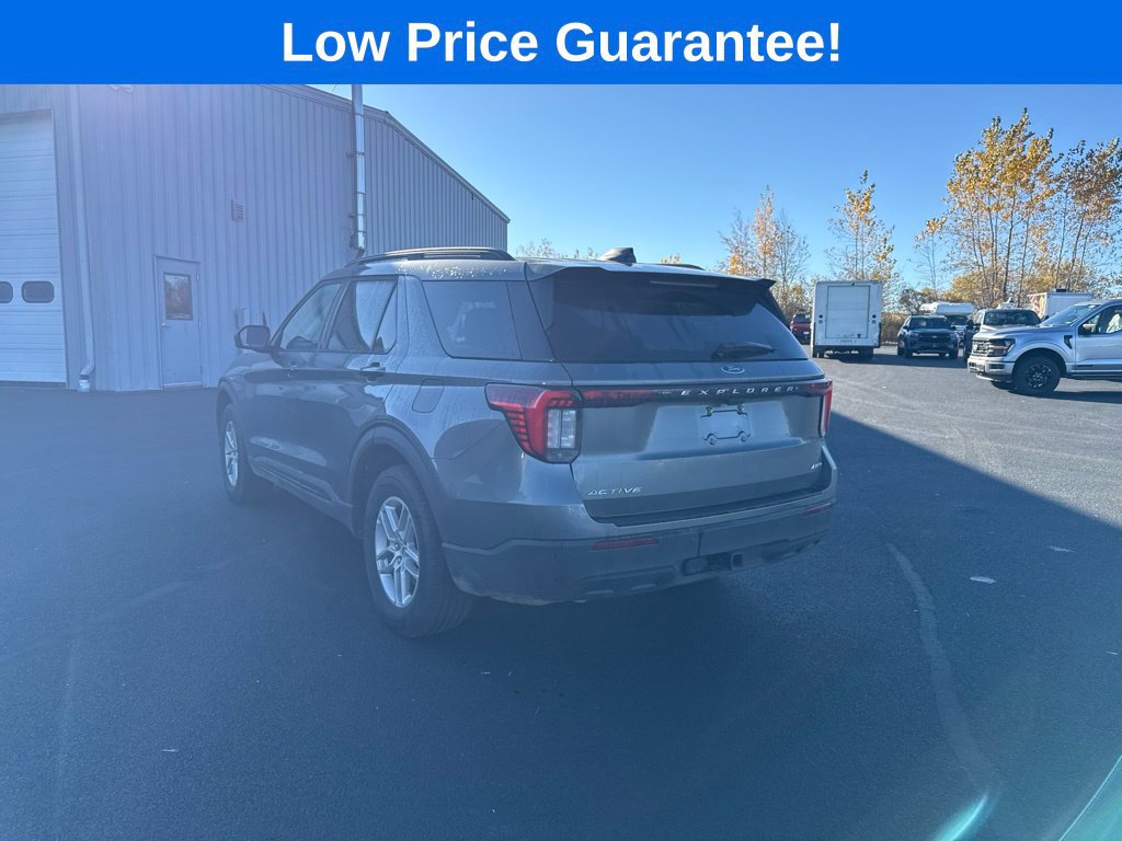 Used 2026 Ford Explorer Active AWD/4WD image 5