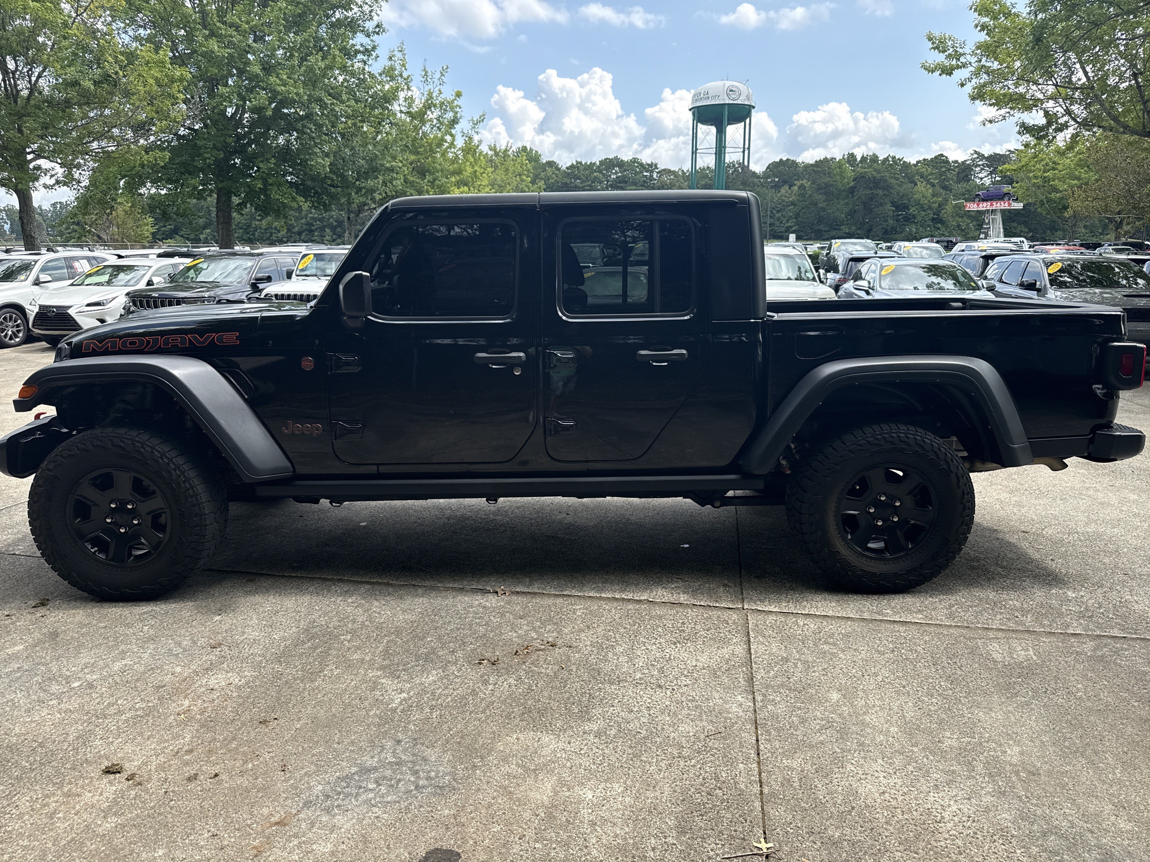 Used 2023 Jeep Gladiator Mojave w/ Trailer Tow Package AWD/4WD image 4