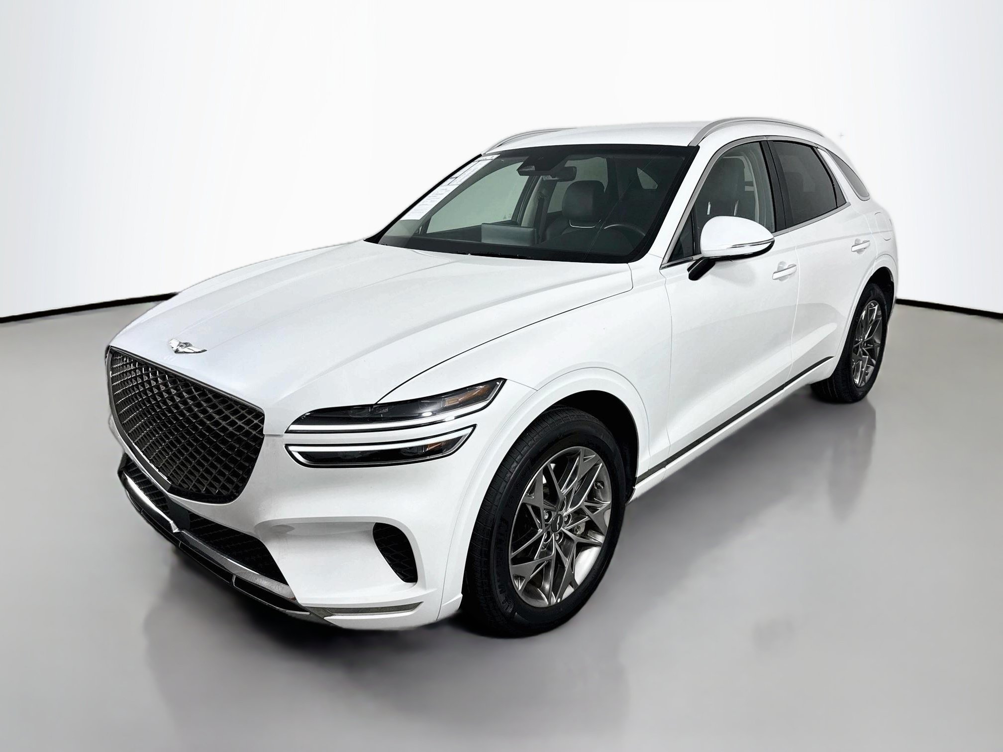 Used 2025 Genesis GV70 2.5T AWD/4WD image 3