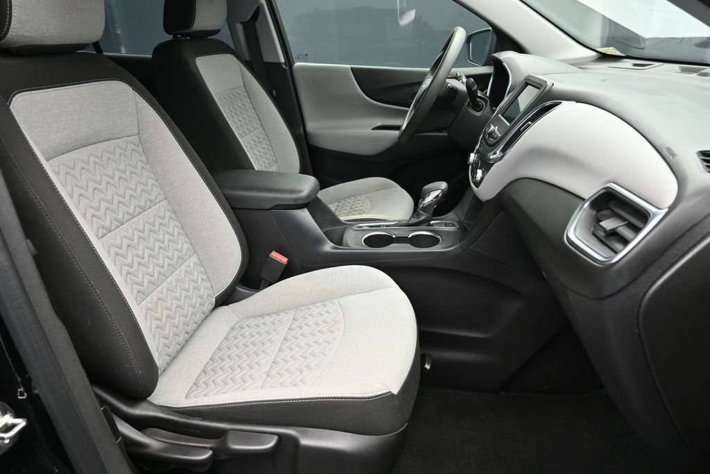 Used 2024 Chevrolet Equinox LS AWD/4WD image 24