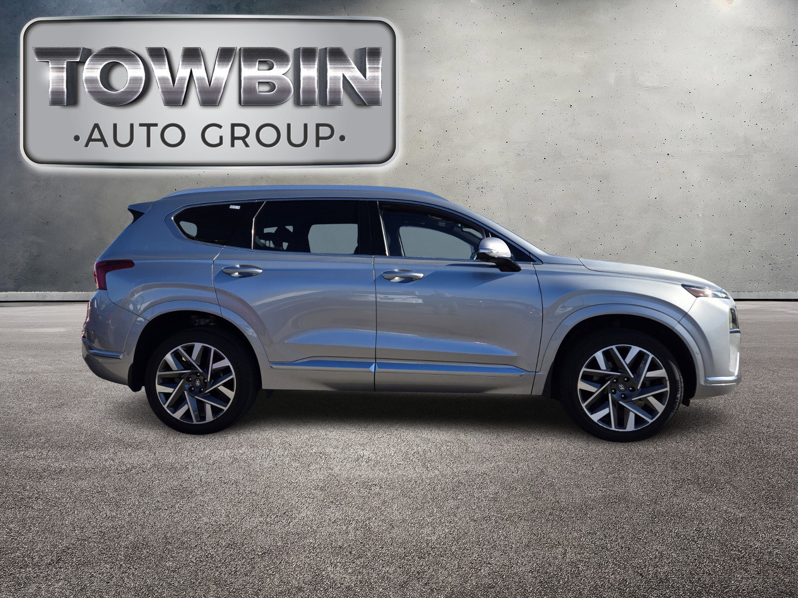 Used 2023 Hyundai Santa Fe Calligraphy image 3