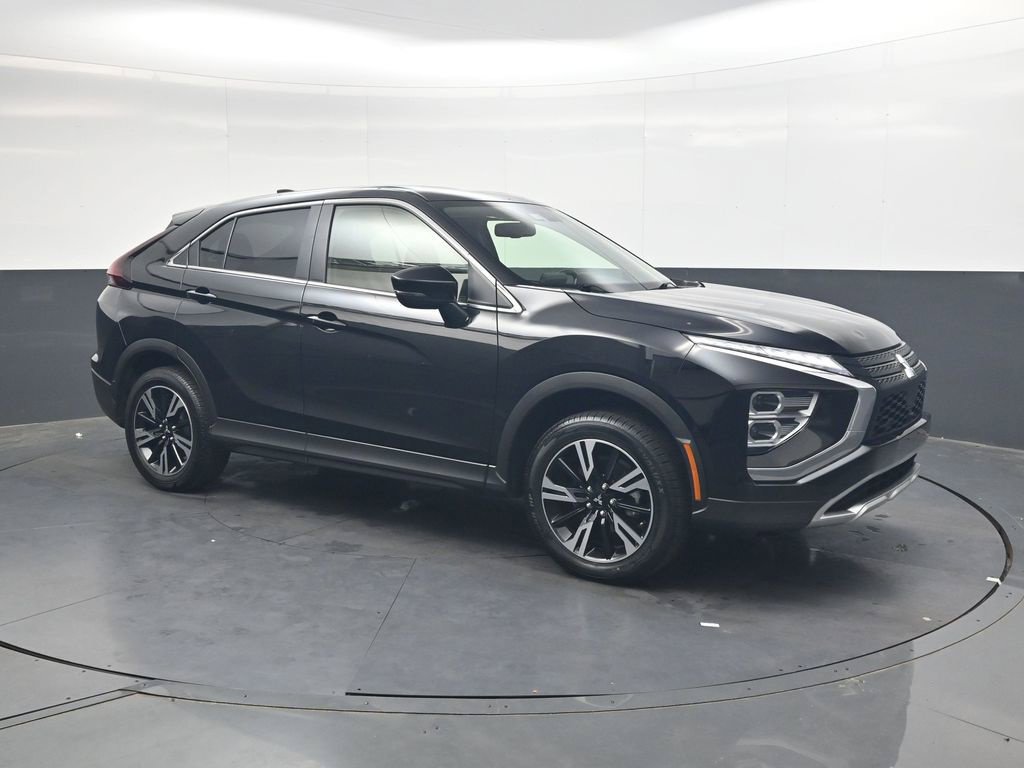 Used 2025 Mitsubishi Eclipse Cross SE AWD/4WD image 2