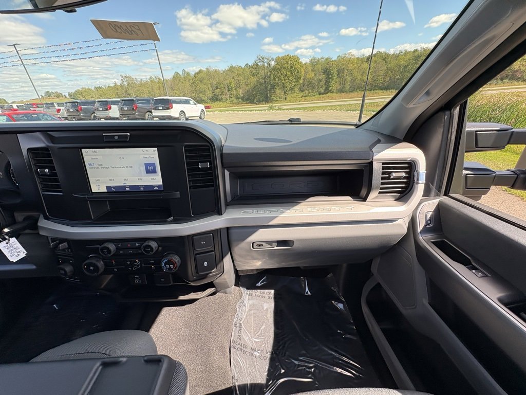 New 2026 Ford F350 XL image 31