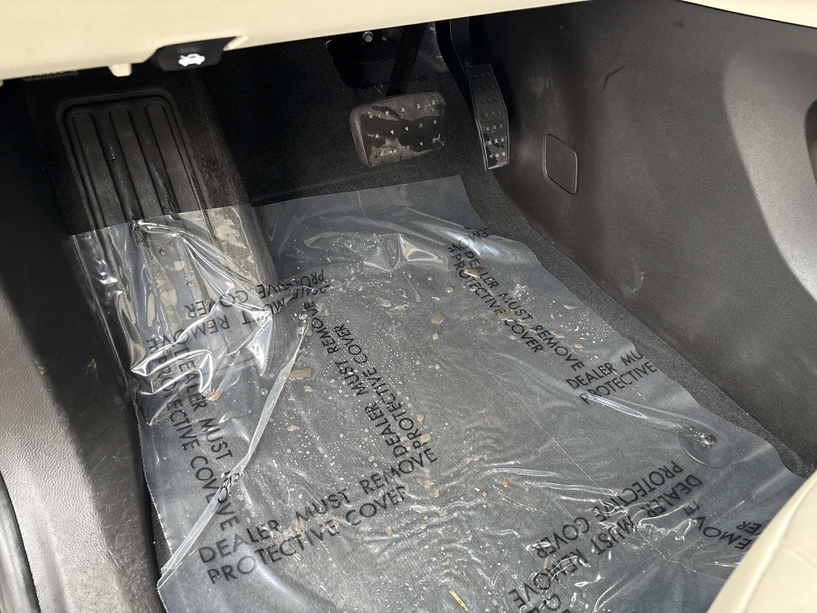 Certified 2023 Buick Enclave Avenir w/ Avenir Technology Package image 15