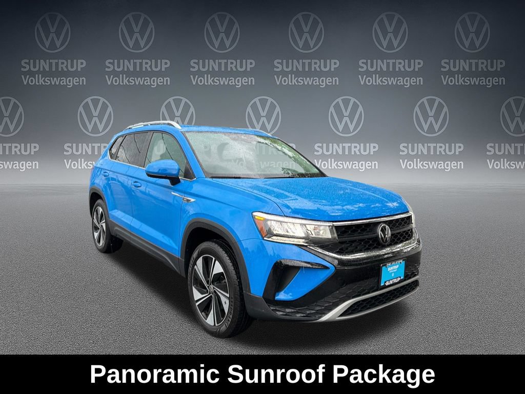 Used 2024 Volkswagen Taos SE w/ Panoramic Sunroof Package AWD/4WD image 9