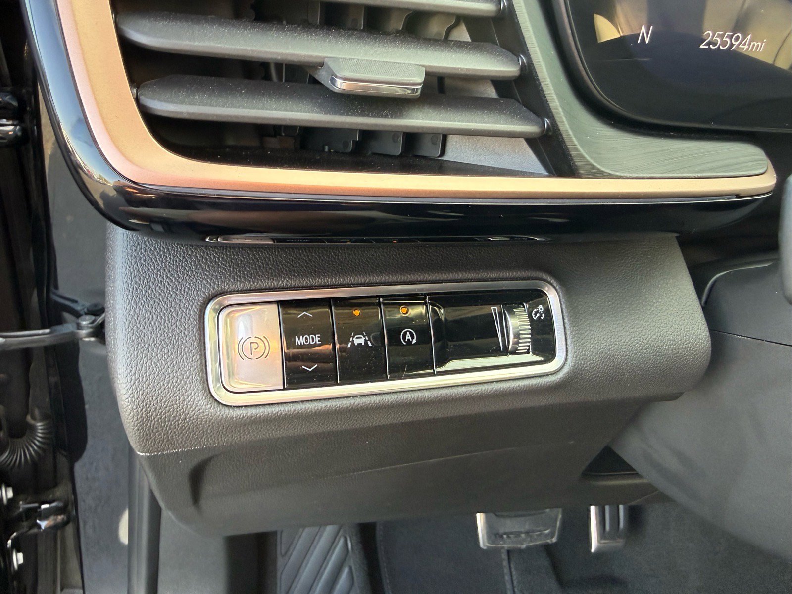 Used 2025 Buick Envision Sport Touring AWD/4WD image 20