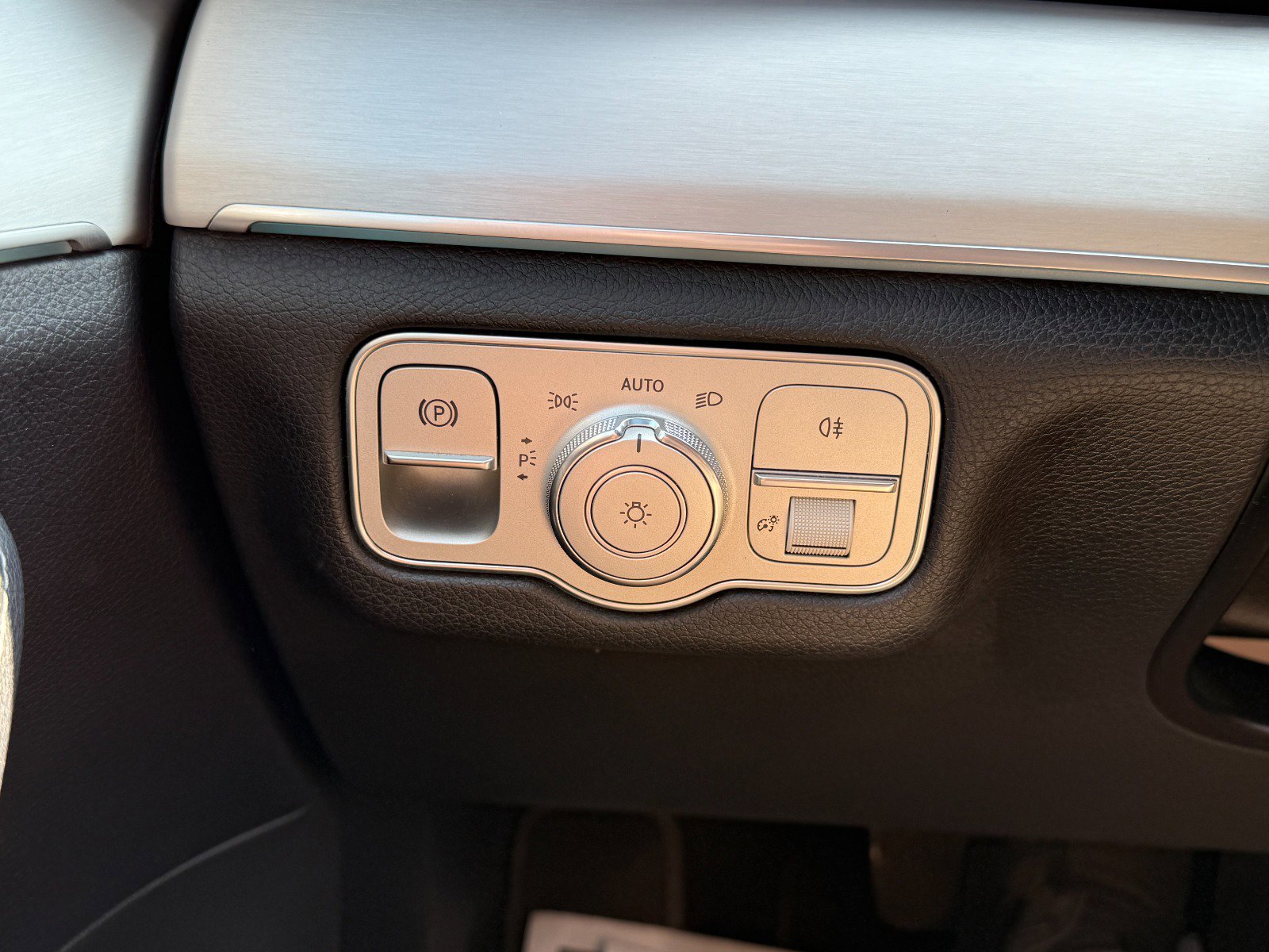 Used 2020 Mercedes-Benz GLE 350 4MATIC image 28