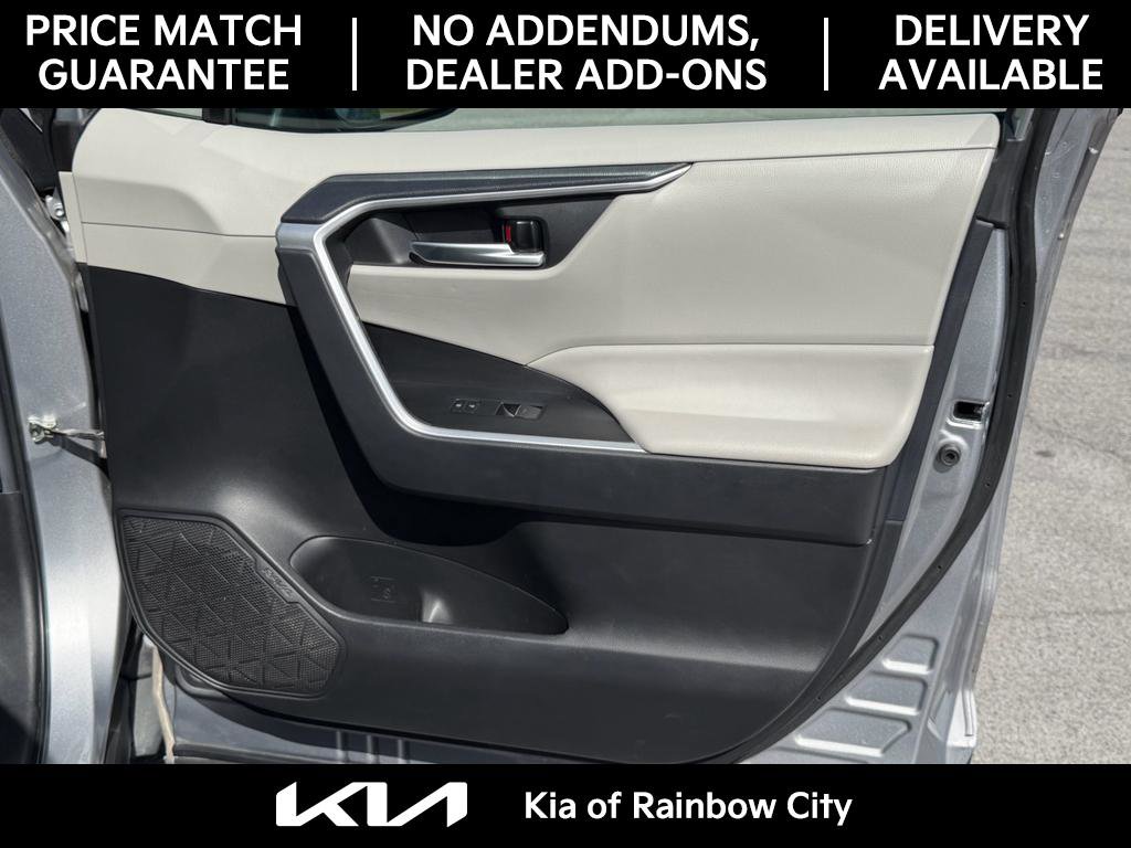 Used 2023 Toyota RAV4 XLE w/ Convenience Package FWD image 21