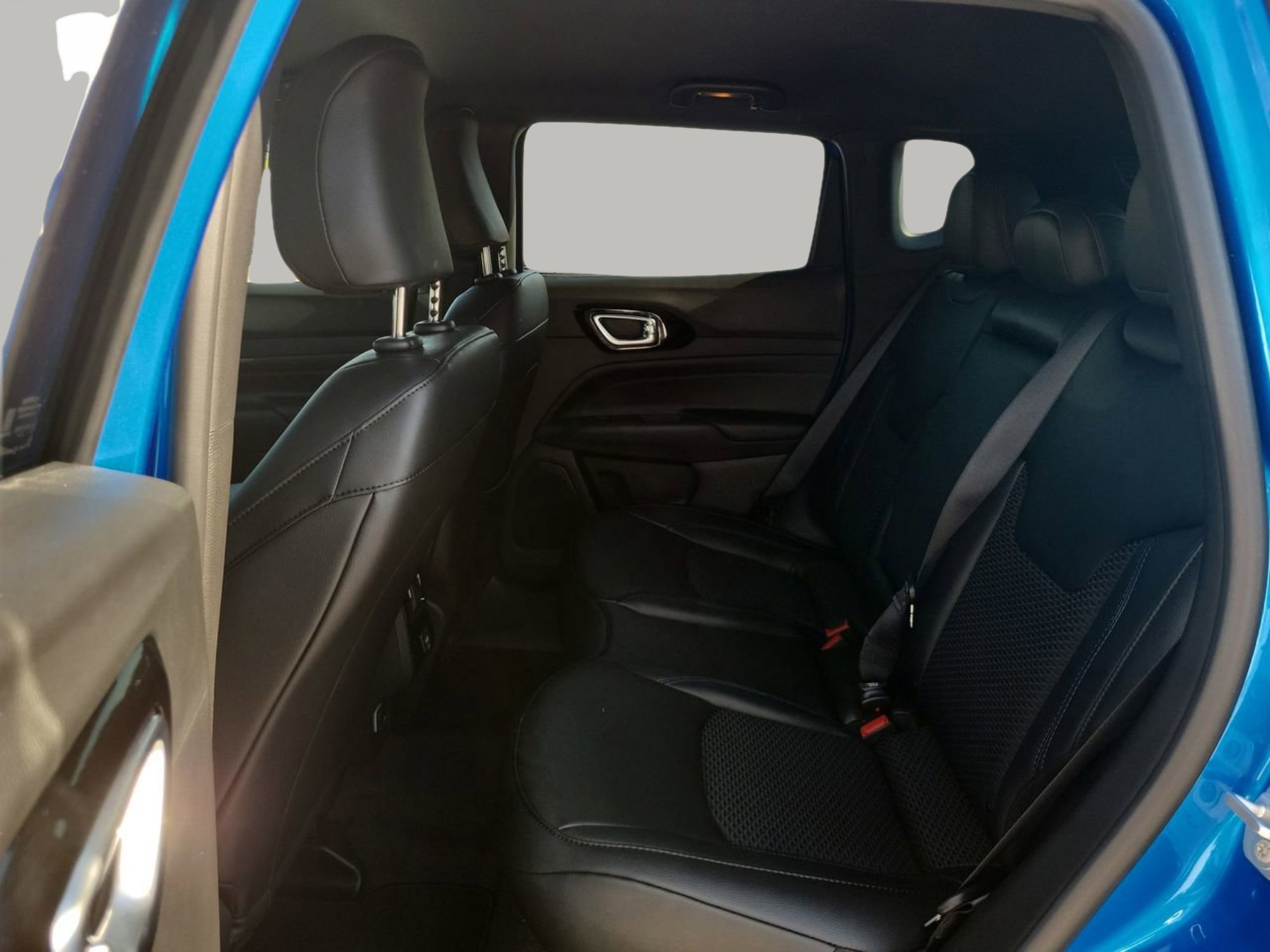 New 2026 Jeep Compass Latitude image 10