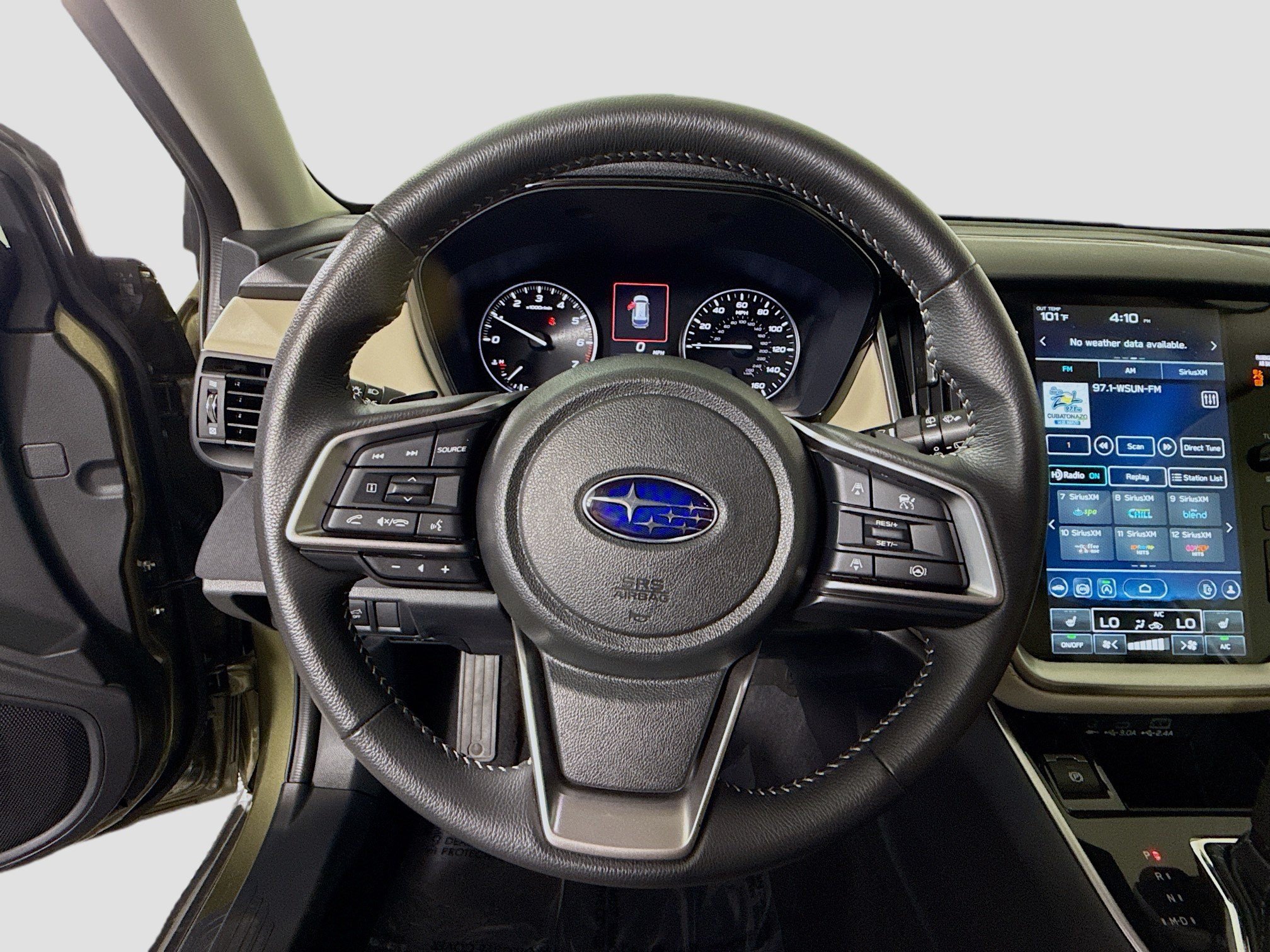 Used 2025 Subaru Outback Premium AWD/4WD image 13