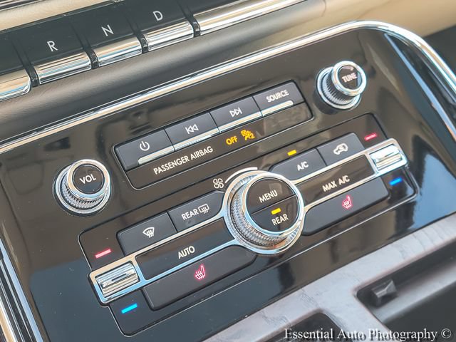 Used 2019 Lincoln Navigator Select AWD/4WD image 25