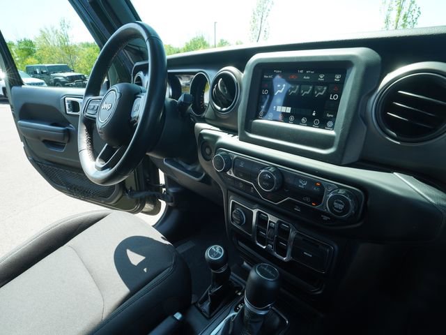 Used 2021 Jeep Gladiator Sport AWD/4WD image 30