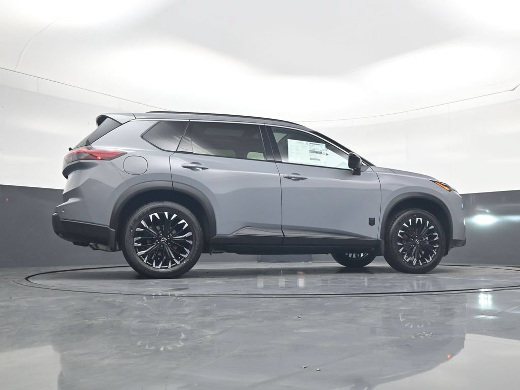 Used 2026 Nissan Rogue Dark Armor FWD image 22