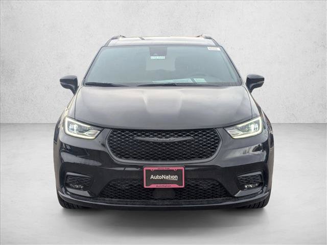 New 2026 Chrysler Pacifica Select w/ S Appearance Package AWD/4WD image 6