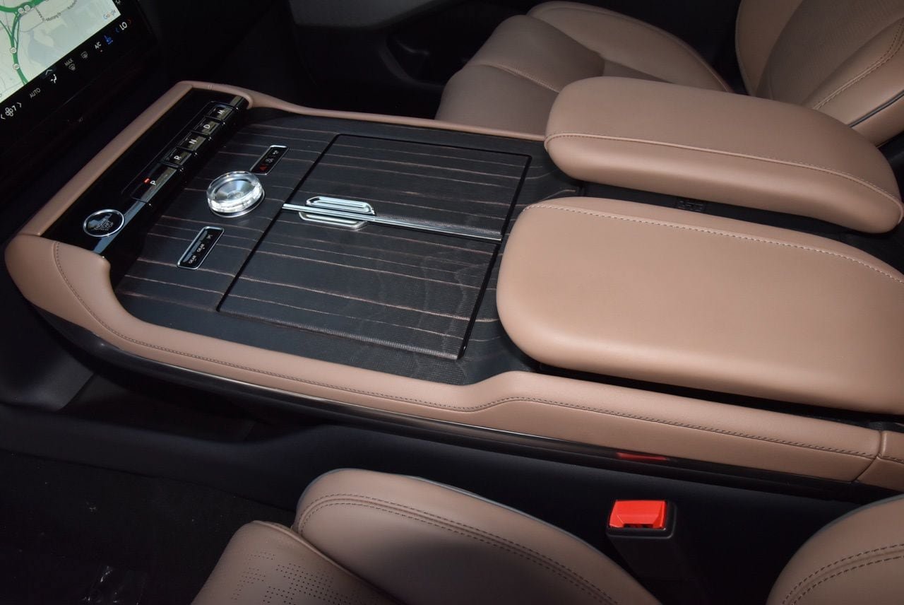 New 2027 Lincoln Navigator Black Label AWD/4WD image 35