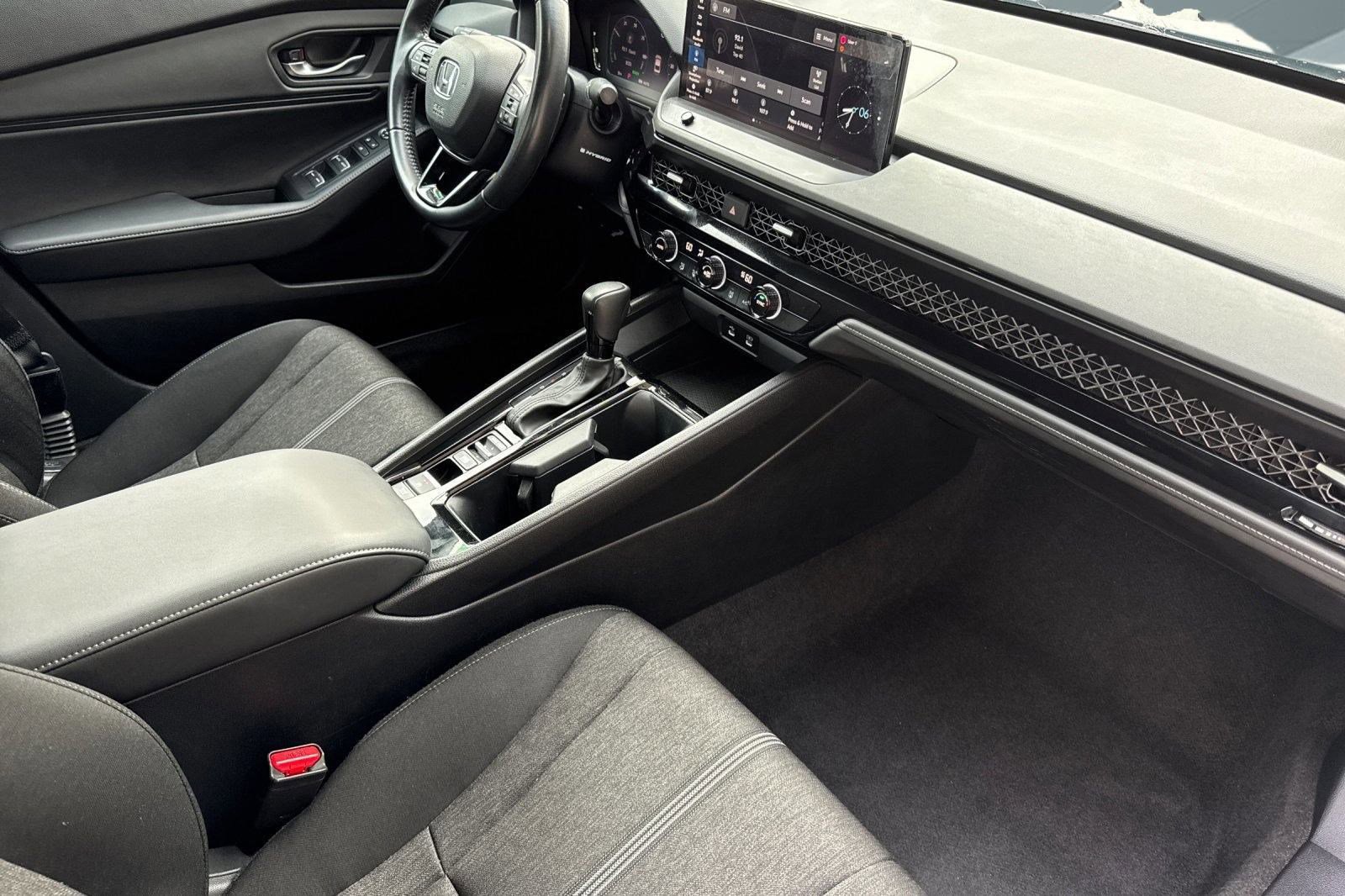 Certified 2023 Honda Accord Sport image 31